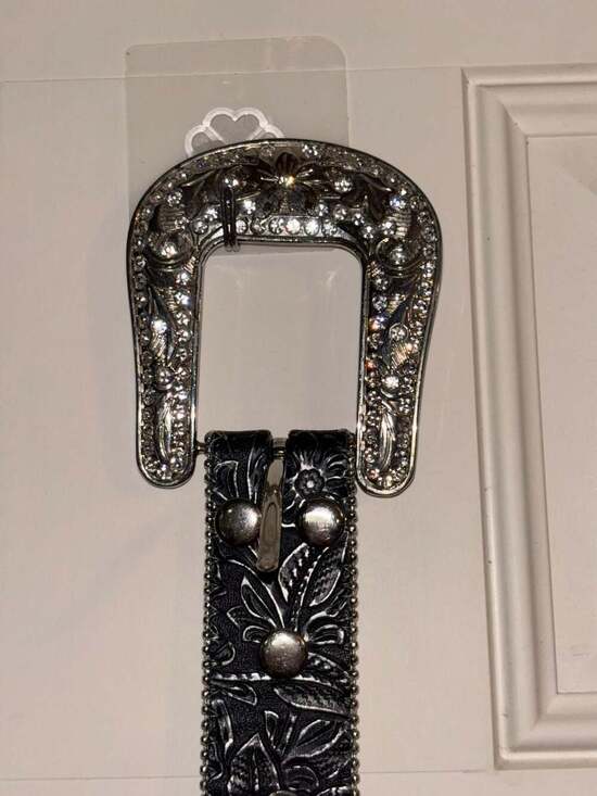 Blazin Roxx Women\'s Black Floral Embossed Rhinestone Studded Western Belt Size M main image 11
